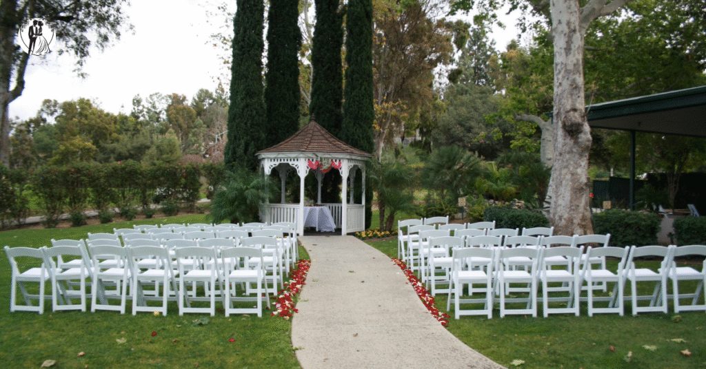 Wedding Centerpieces The Ultimate Guide to Elevating Your Reception Decor When it comes to planning your wedding the centerpiece of every table is more than just decor — its the heart of your re 84